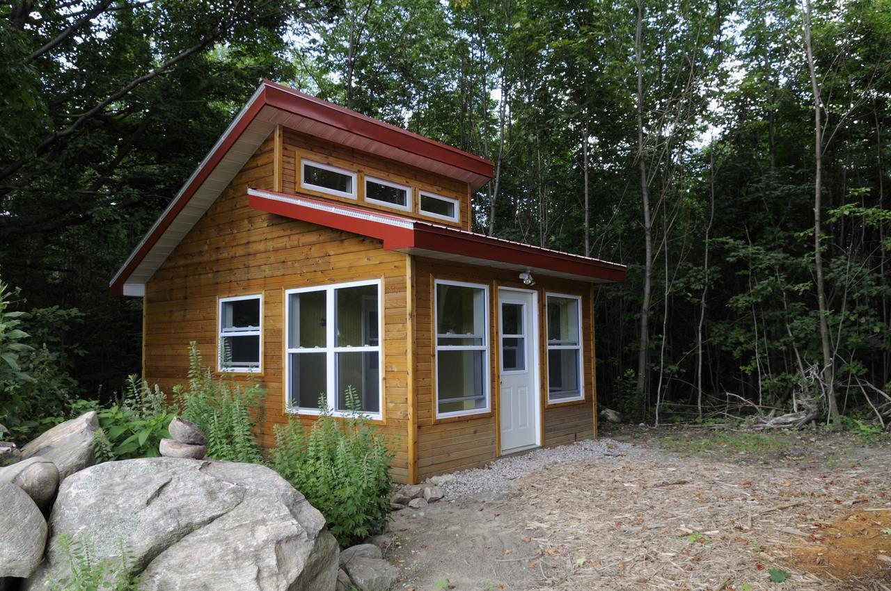 Sugar Ridge Retreat Centre Hotel Midland Exterior photo